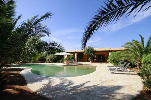 Ibiza Ferienhaus mit Pool - Can Cabrit